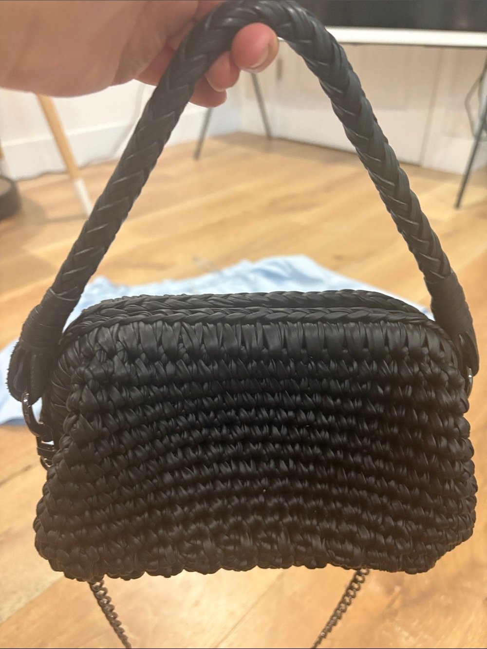 Woven Black Handheld Basket Bag – Stylish Everyday Carry